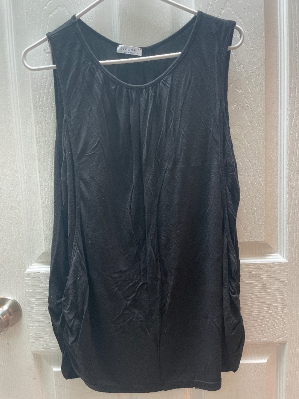 Sleeveless black nursing top